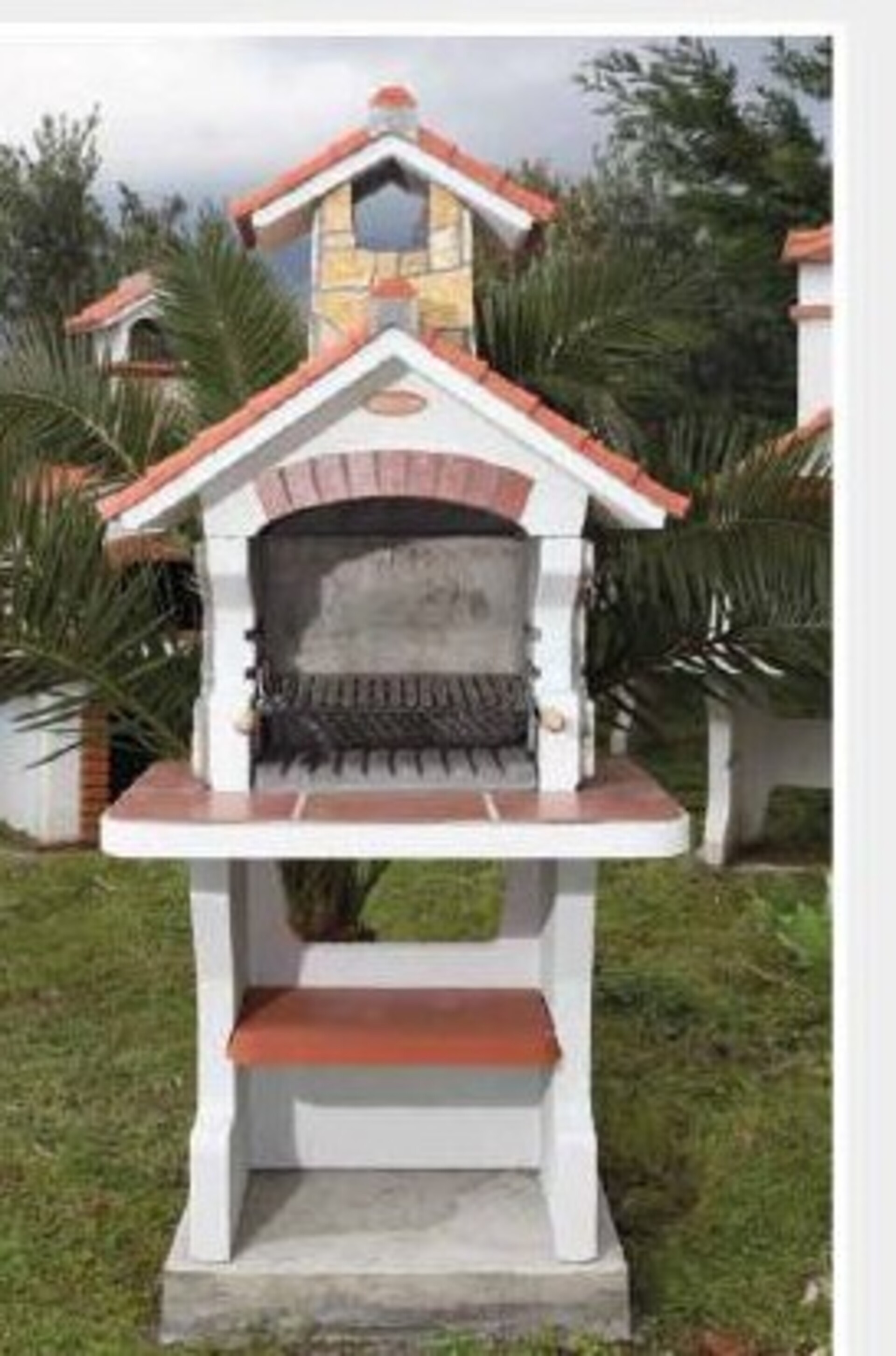 Scalea Calabriafire barbecue a forma di casetta, formato compatto