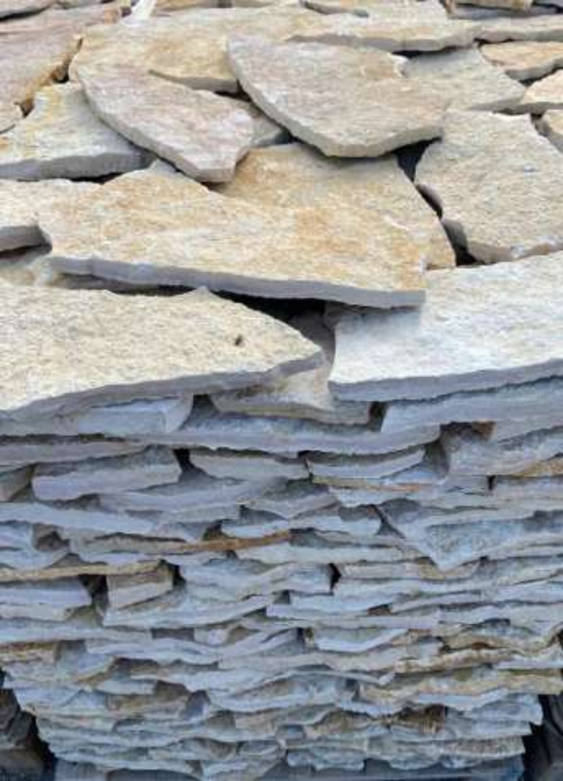 Scorza Grezza da Rivestimento Bifacciale spessore cm 1/3 Gjini Argjendi - Endi Pietra di Trani ART.001