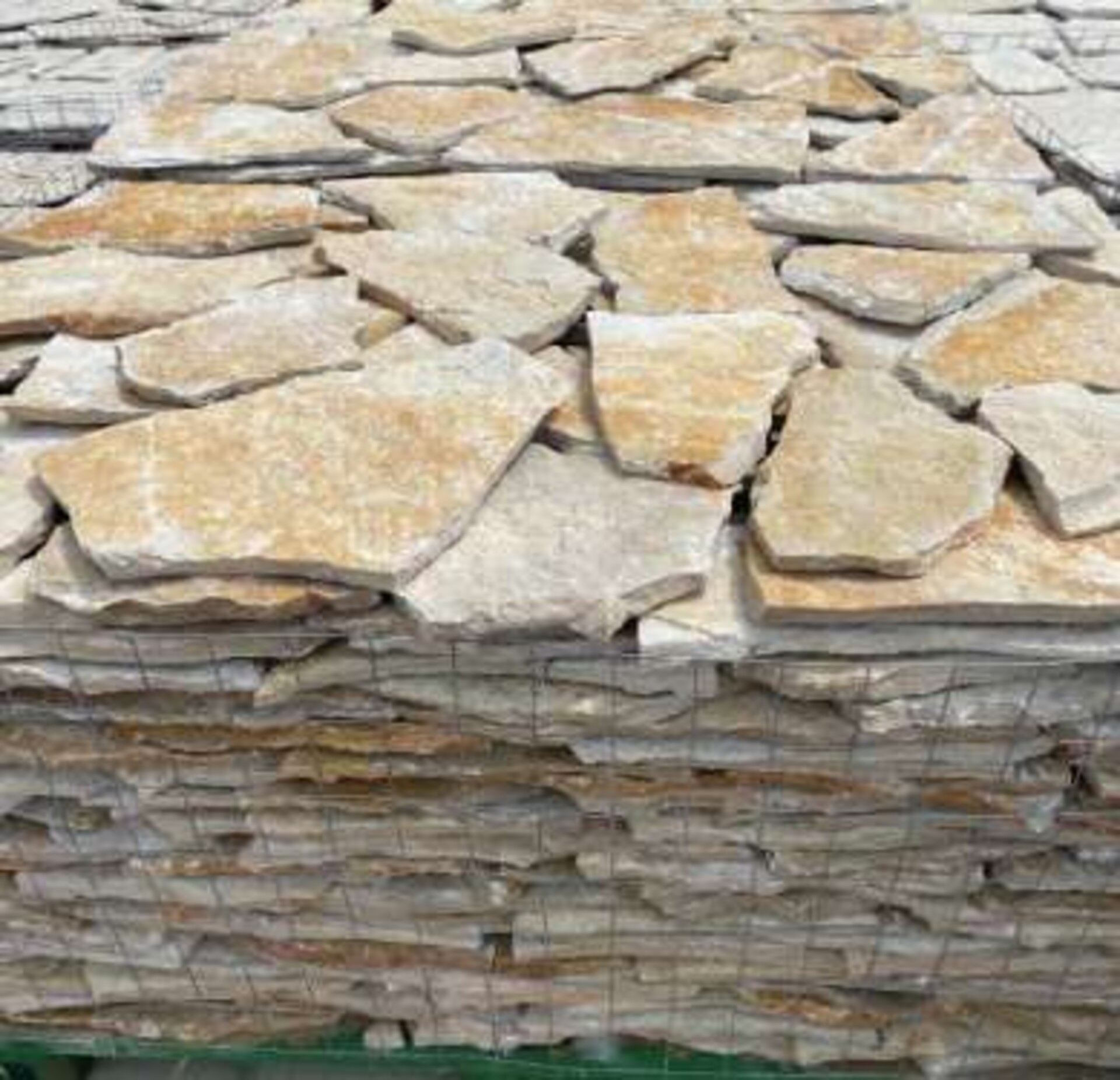 Scorza Retrosegata Grezza spessore cm 1.5 Gjini Argjendi - Endi Pietra di Trani ART.002