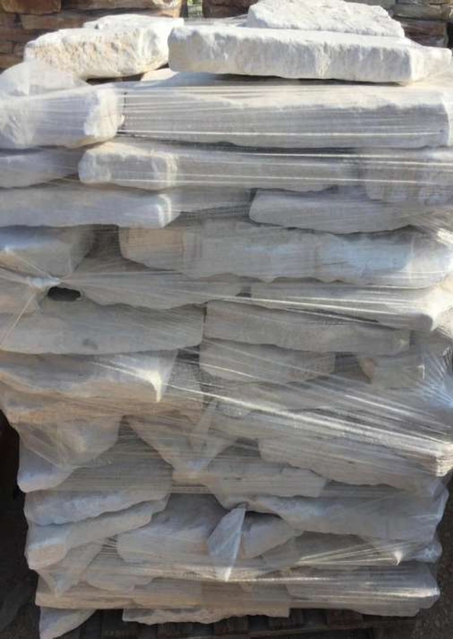 Lastroni Giganti Anticati spessore cm 4/6 Gjini Argjendi - Endi Pietra di Trani ART.015