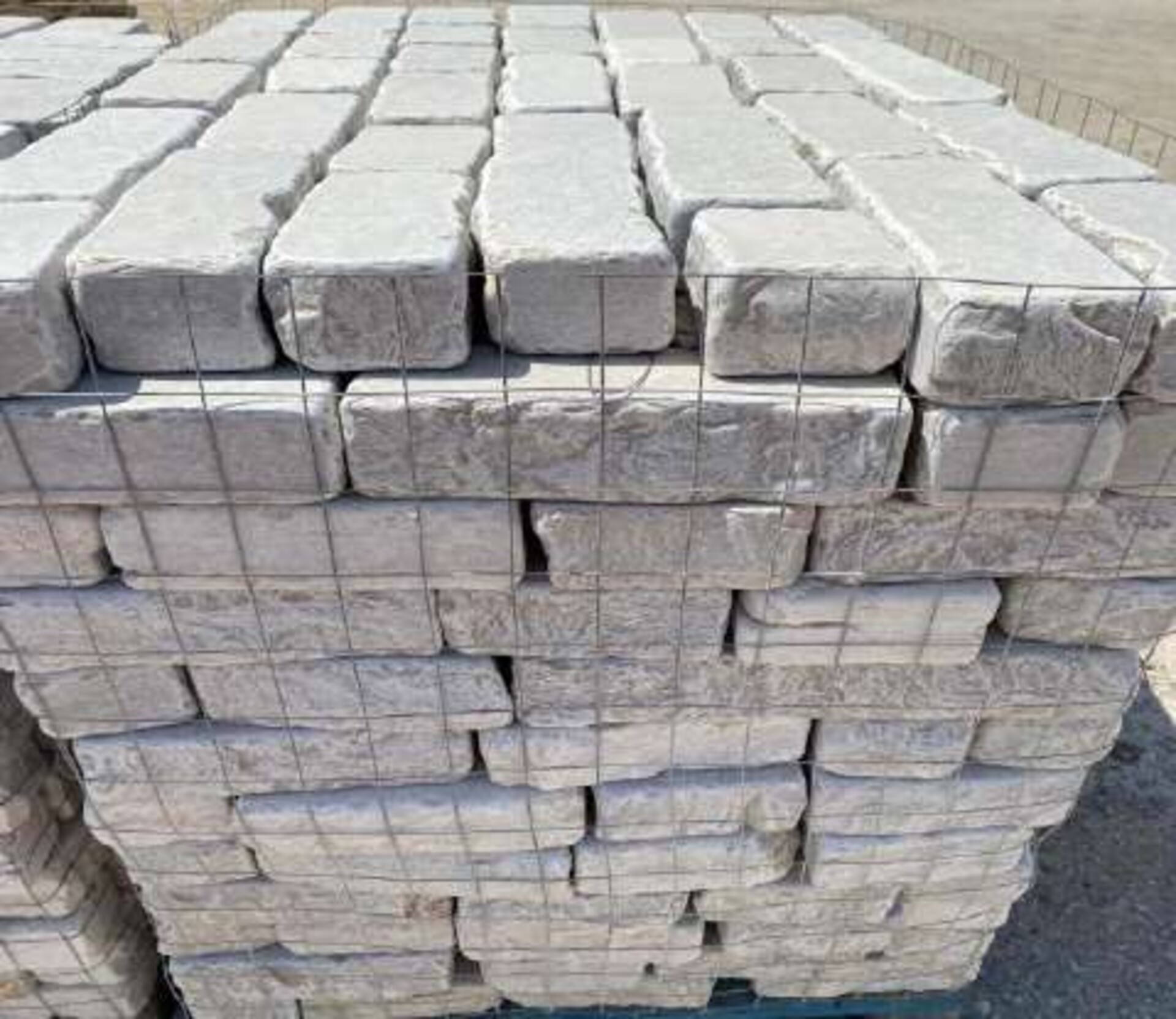 Listello Tranciato Anticato Filo Sega spessore cm 8 Gjini Argjendi - Endi Pietra di Trani ART.044