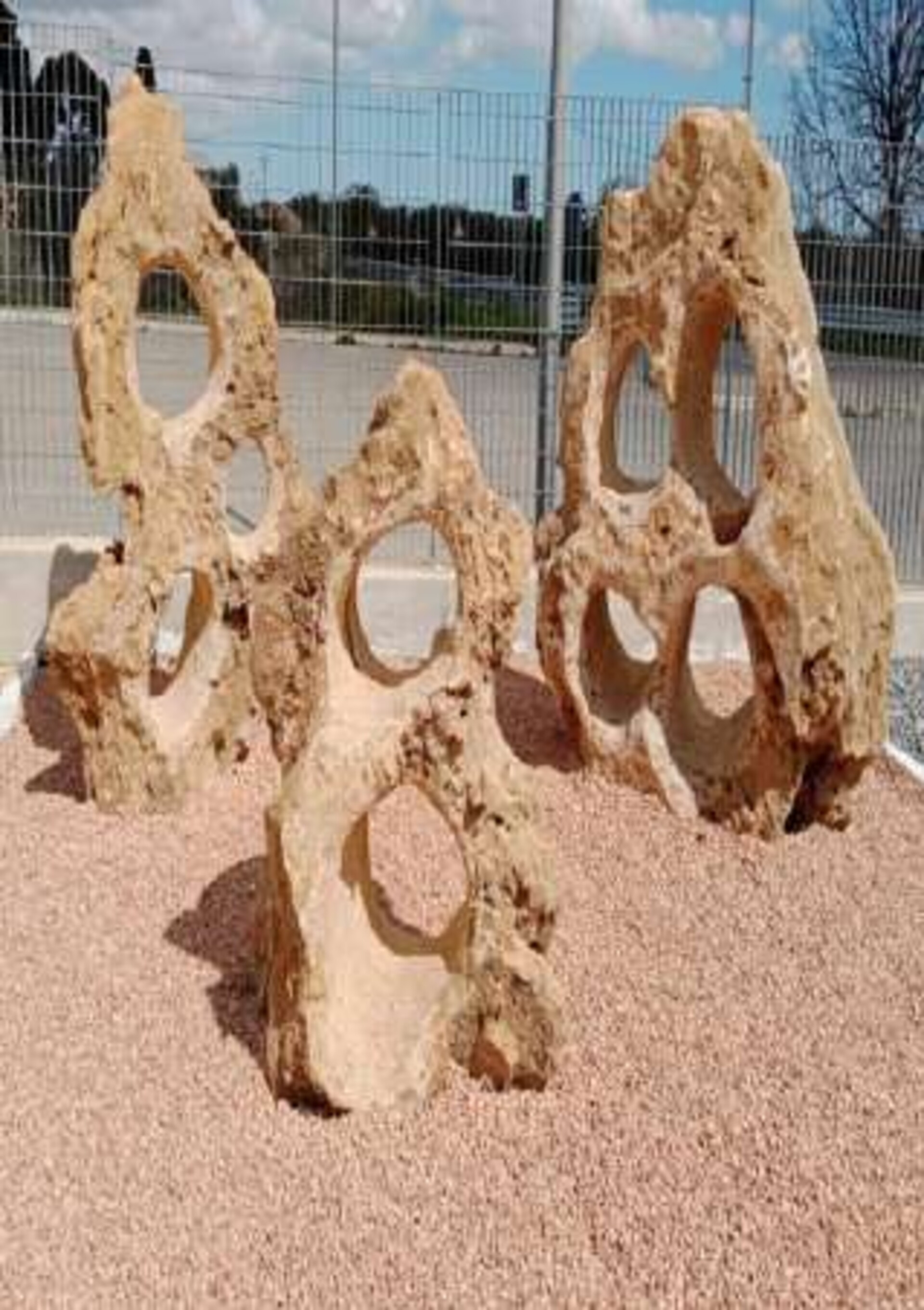 Cuori e Colonne in Pietra da Arredo Giardino Gjini Argjendi - Endi Pietra di Trani ART.098
