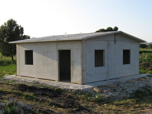 Case prefabbricate in calcestruzzo adrano calcestruzzi srl adrano ... Case in prefabbricato in cemento