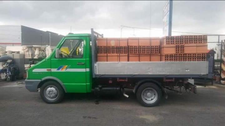 NOLEGGIO FURGONE RIBALTABILE CON CONDUCENTE ADRANO CALCESTRUZZI