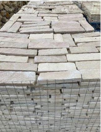 LISTELLO IN PIETRA RETROSEGATO ANTICATO E SCALPELLATO  spessore cm 2/3 altezza 6 e 10