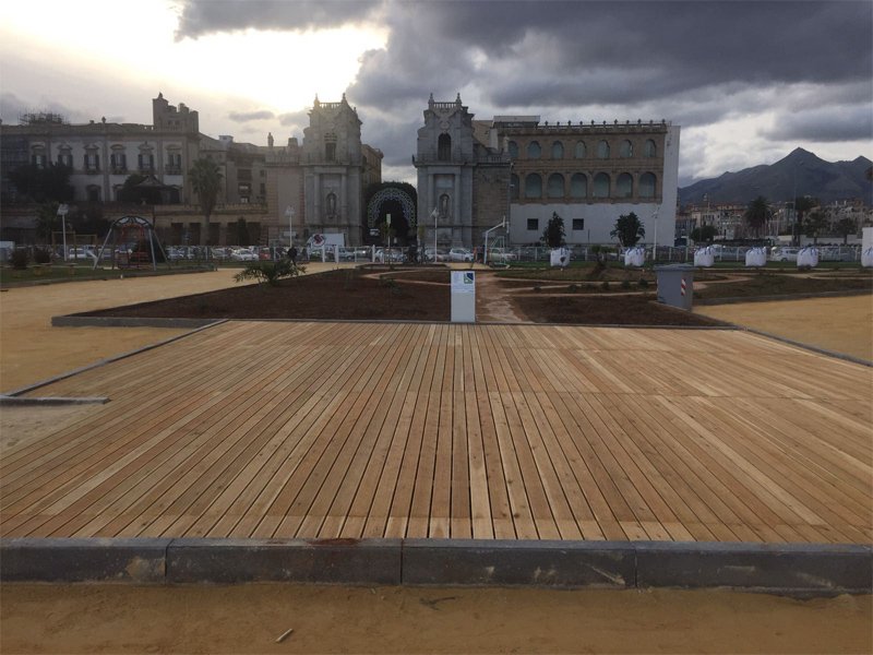 PAVIMENTAZIONI IN LEGNO PER ESTERNI