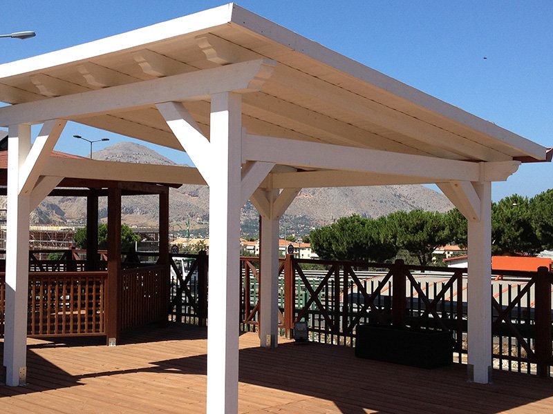 GAZEBO IN LEGNO MOD. 1 FALDA