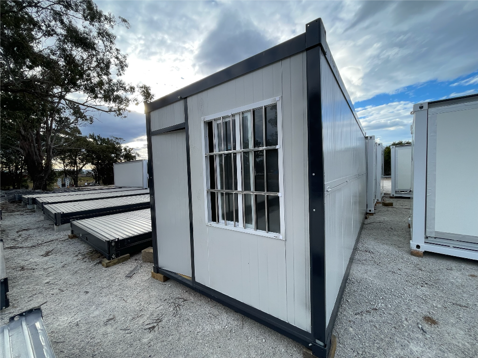 BOX PREFABBRICATO ADRANO CALCESTRUZZI SERIE L2 HOUSE