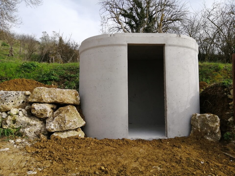 LOCALE TECNICO ADRANO CALCESTRUZZI IN CALCESTRUZZO PREFABBRICATO