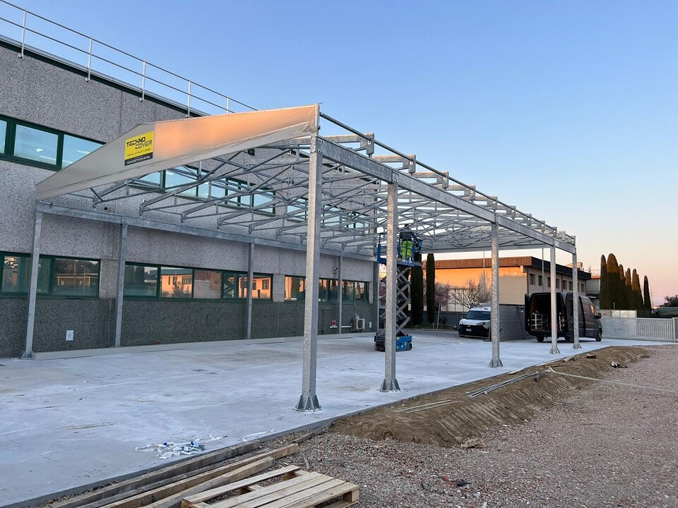 Tunnel Mobile Doppio Zoppo per Spazi Industriali Join Struttura mobile industriale (con varianti)