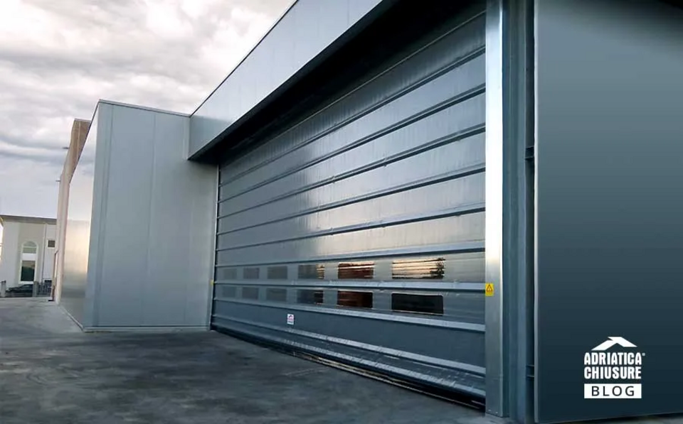 Portoni Sezionali Industriali Coibentati in Acciaio Linea Chiusure Industriali Portone industriale sezionale