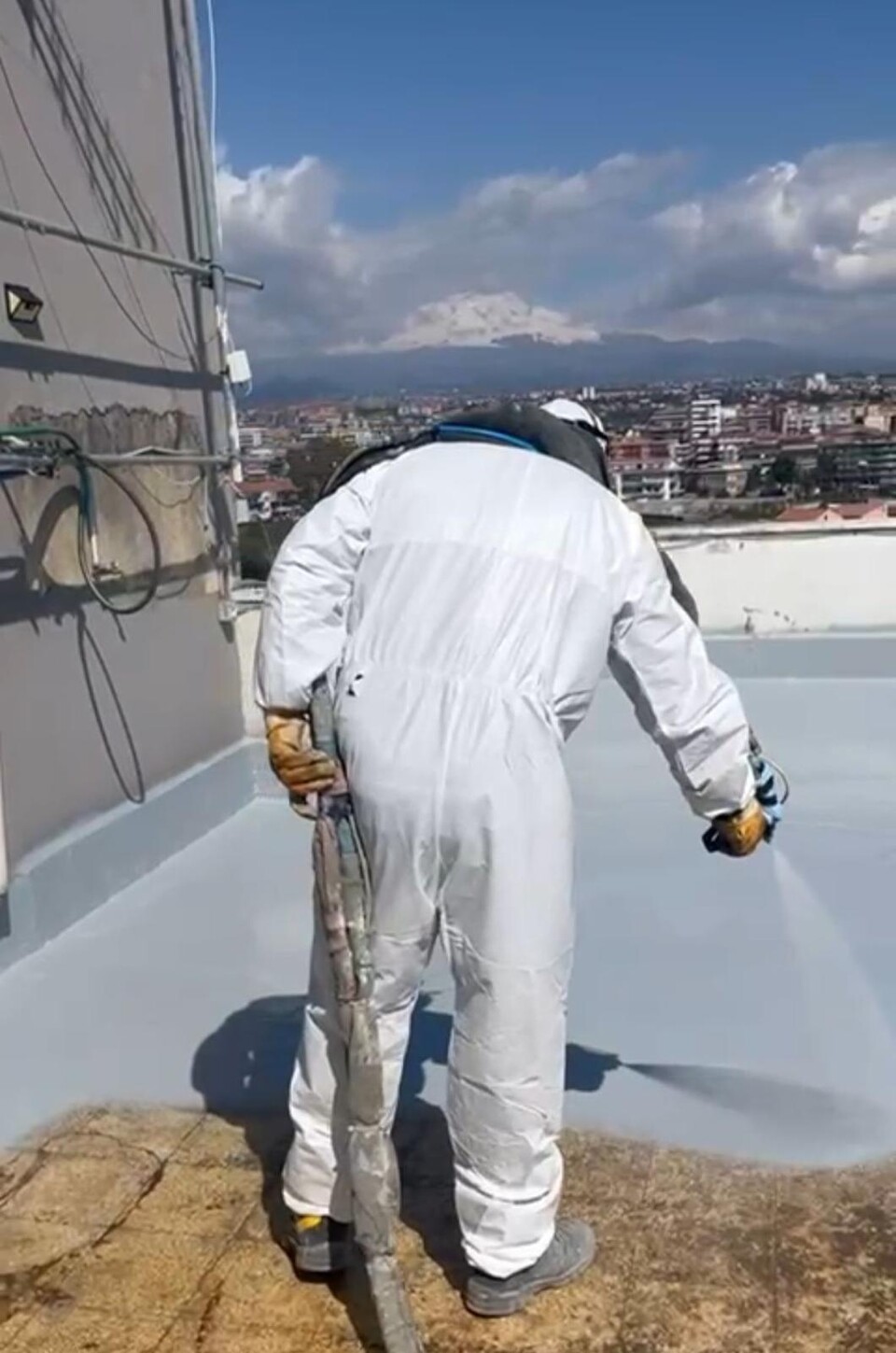 Poliurea a caldo: perché è una delle migliori soluzioni oggi protezione delle superfici