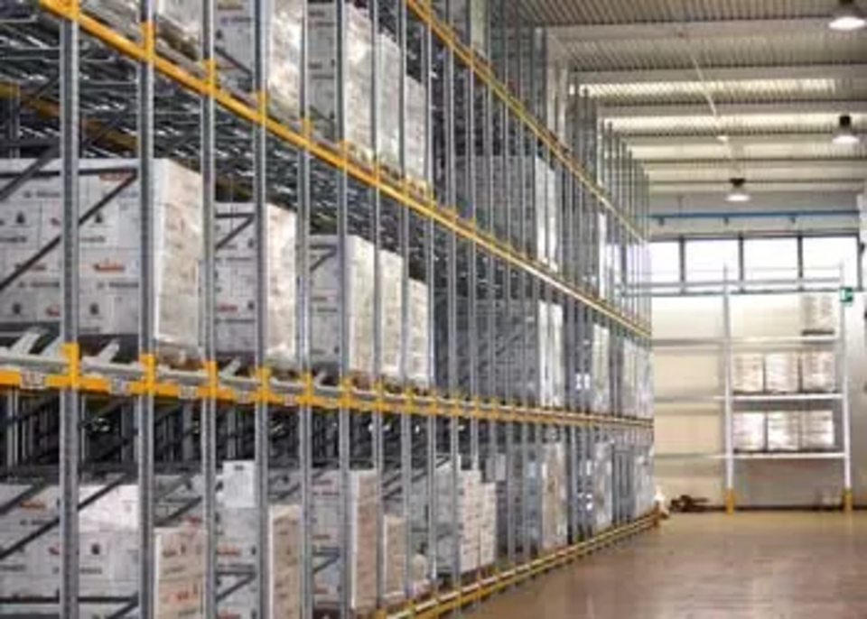 Scaffali a Gravità adriatica chiusure