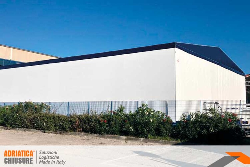 Capannone Retrattile in Acciaio Zincato e PVC – Struttura Scorrevole Adriatica Chiusure Struttura mobile retrattile con varianti