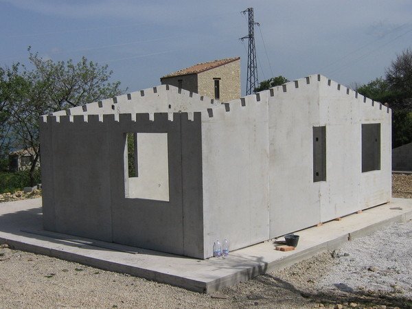 Case prefabbricate in calcestruzzo ADRANO CALCESTRUZZI SRL