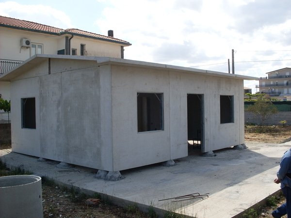 Case prefabbricate in calcestruzzo ADRANO CALCESTRUZZI SRL