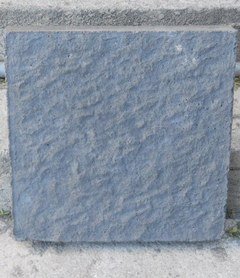 Basole in calcestruzzo con effetto pietra lavica  ADRANO CALCESTRUZZI s.r.l.