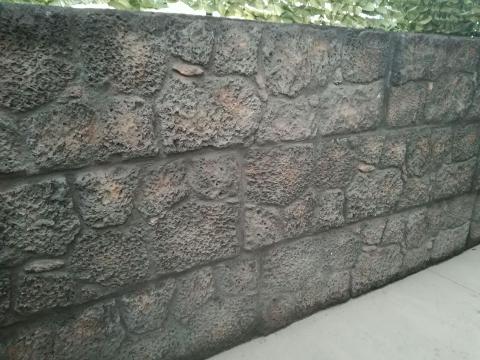Blocchi in calcestruzzo effetto pietra lavica, Pesanblocklavestone ADRANO CALCESTRUZZI s.r.l.