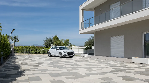 FORNITURA E POSA IN OPERA DI MASSELLI AUTOBLOCCANTI VALENTE BIG FLOOR