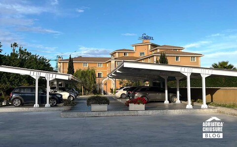 Tettoie e Pensiline in Acciaio per Uso Industriale e Civile Linea Coperture in Acciaio Struttura metallica per coperture esterne