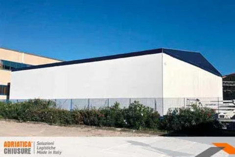 Capannone Mobile in Acciaio Zincato e Telo PVC Adriatica Chiusure Struttura mobile industriale con varianti