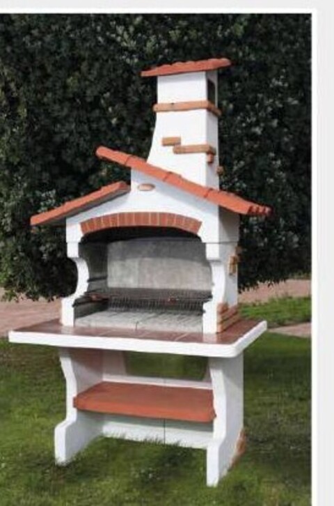 Guardia Calabriafire barbecue a forma di casetta con archetti in mattoncini antichizzati e piano klinker