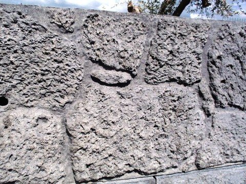 Blocchi in calcestruzzo effetto pietra lavica, Pesanblocklavestone ADRANO CALCESTRUZZI s.r.l.