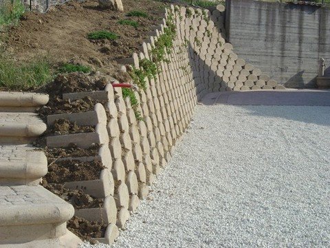Muro a conca ADRANO CALCESTRUZZI SRL