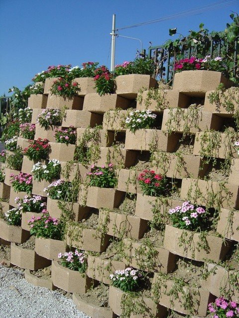 Muro ECOFLOR AL MQ ADRANO CALCESTRUZZI SRL