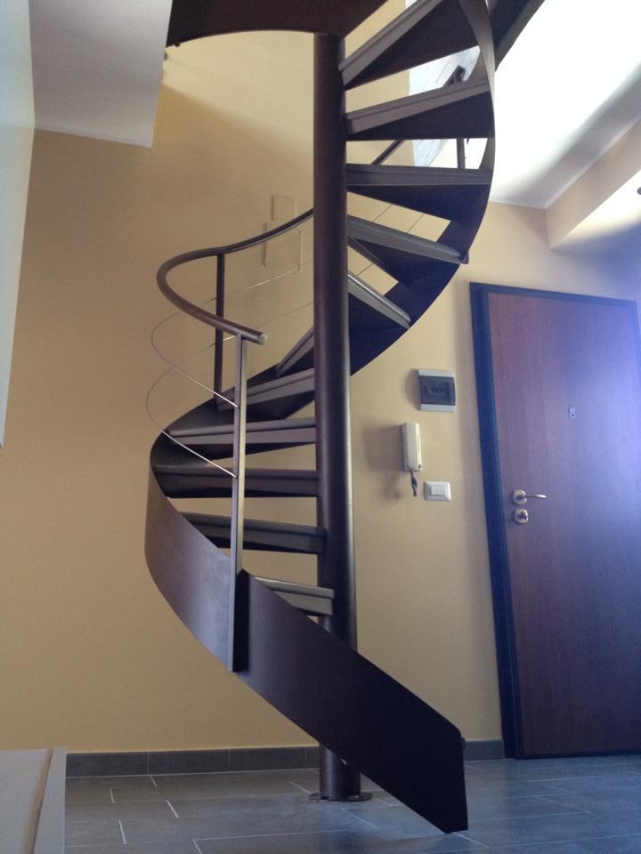 Scale in ferro e acciaio inox METAL PROJECTS chiocciola