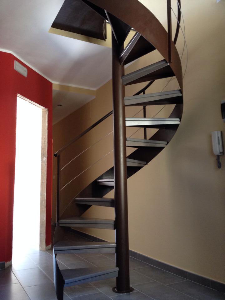 Scale in ferro e acciaio inox METAL PROJECTS chiocciola