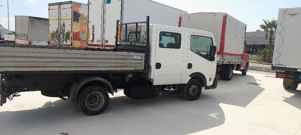 Nissan Cabstar RIBALTABILE Diesel