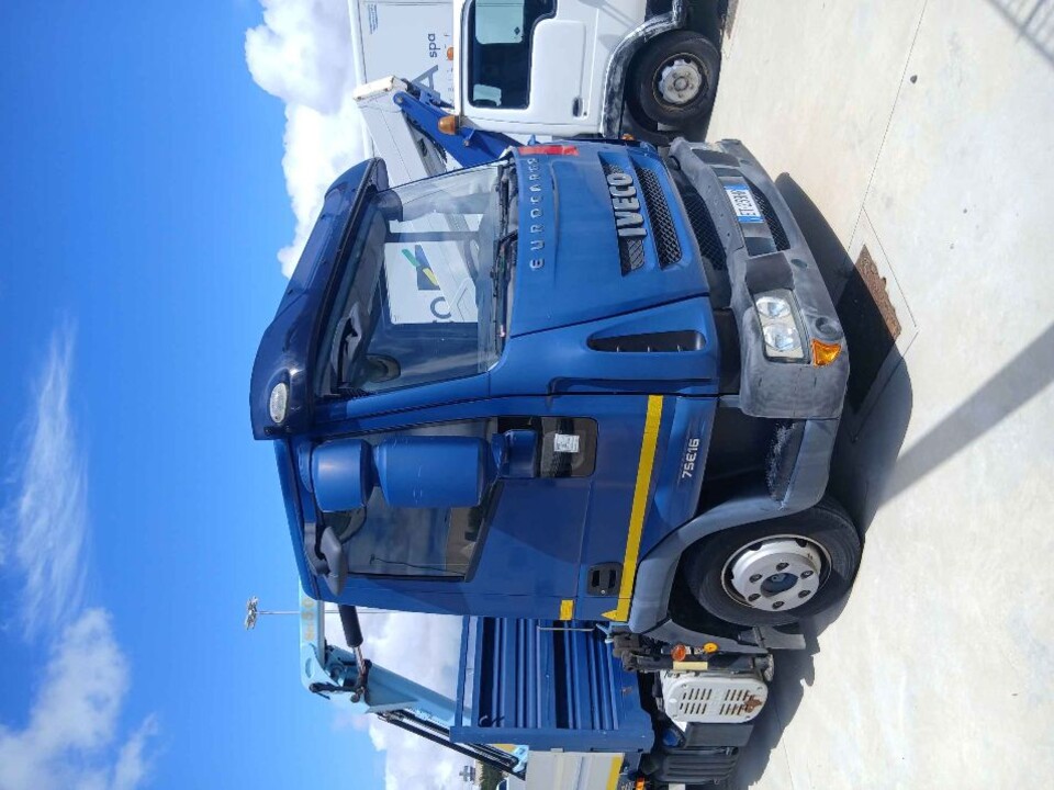 Iveco Eurocargo CASSONE FISSO CON GRU Diesel