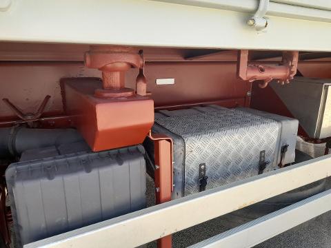 Iveco Eurocargo Ribaltabile trilaterale Diesel