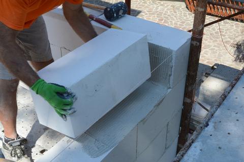 SYSMIC, Il mattone con portanza strutturale superiore a 50 kg/cm2 specifico per murature portanti. Gasbeton