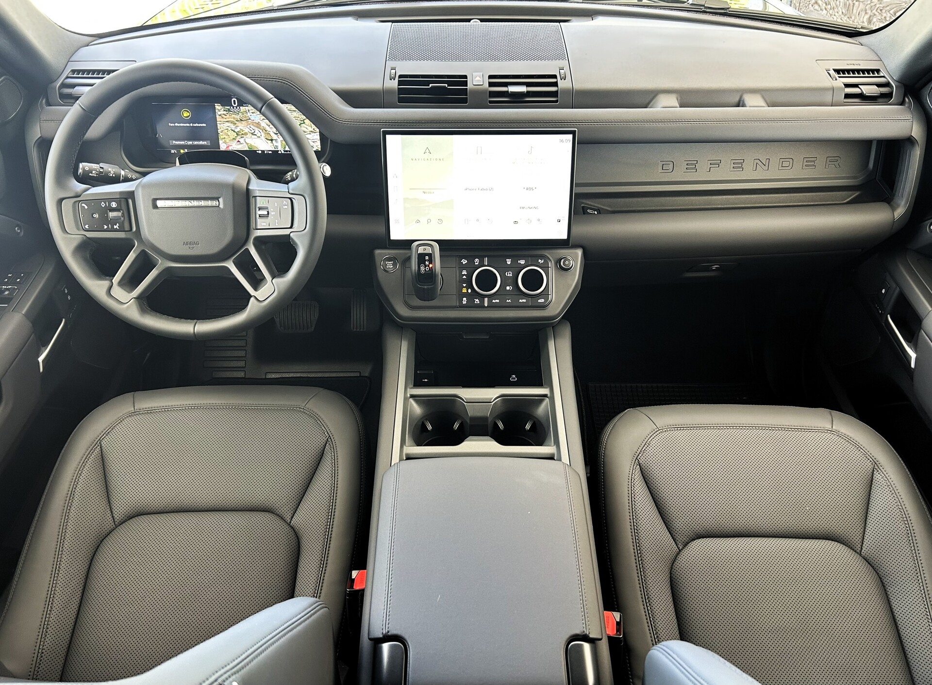 Land Rover Defender 90 3.0L Mild Hybrid X-Dynamic SE           (Nuovo) Diesel