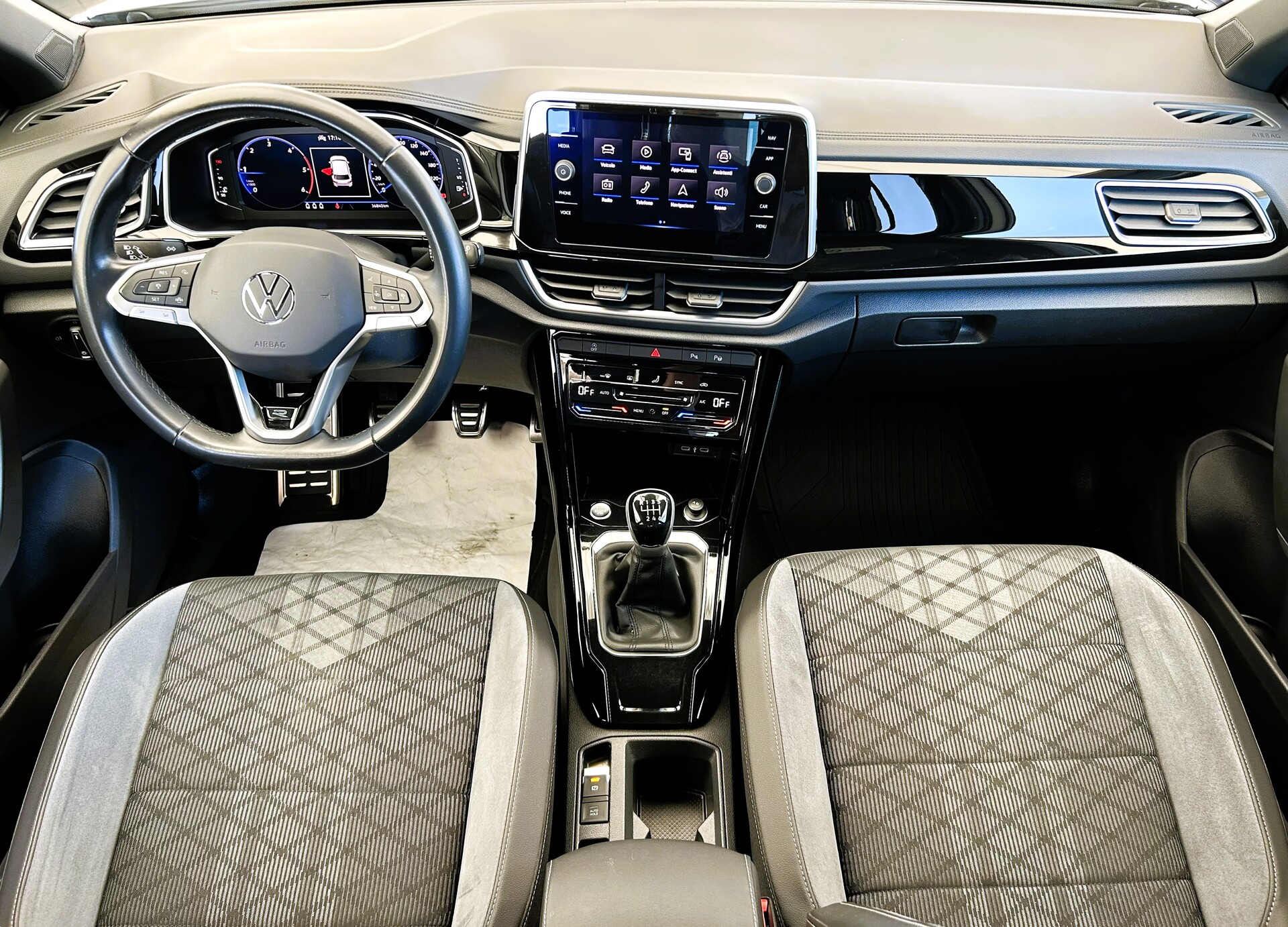 Volkswagen T-Roc 2.0 Tdi 115cv SCR R-Line                 *VENDUTO* Diesel
