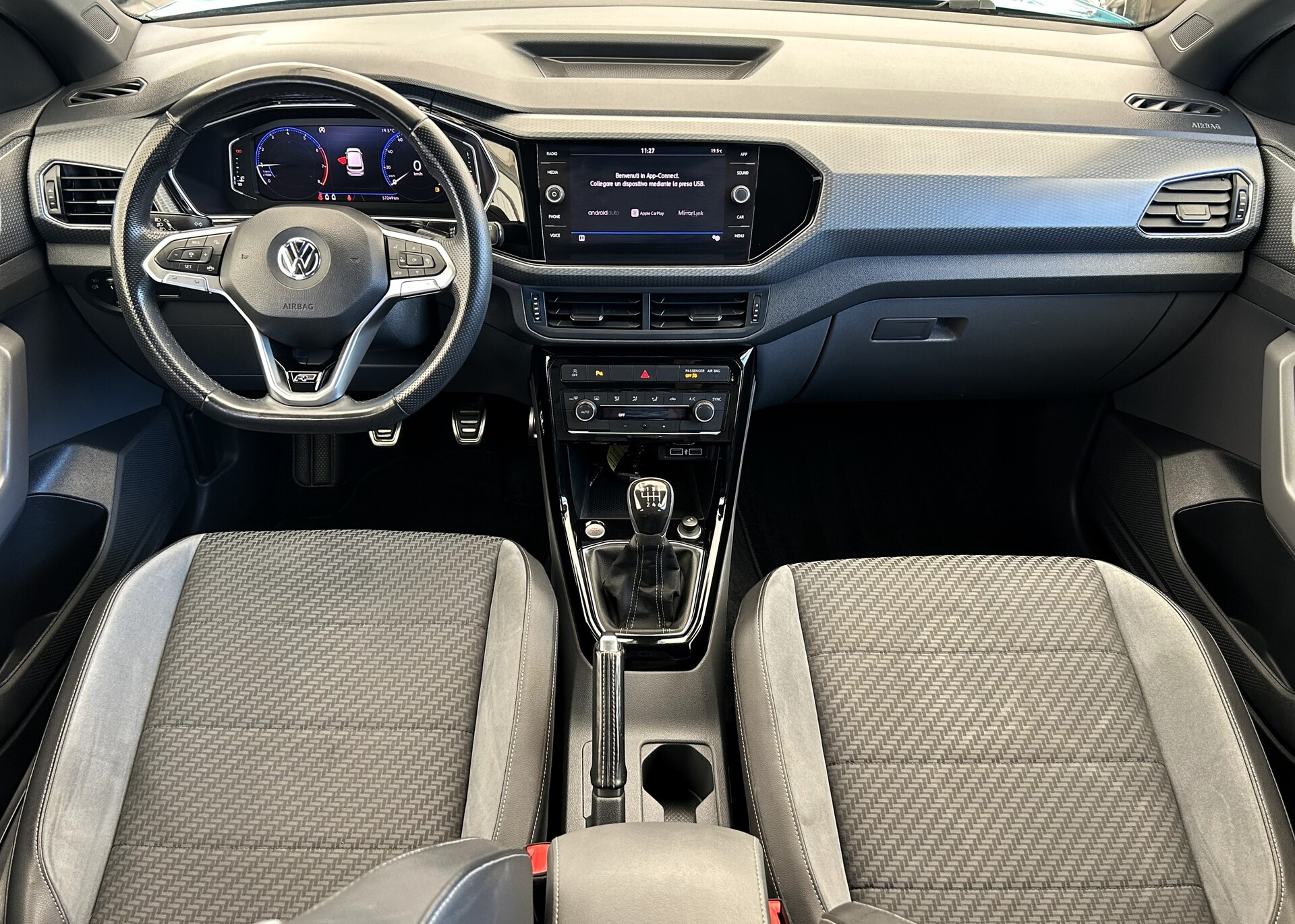 Volkswagen T-Cross 1.0 Tsi 115cv R-Line Diesel