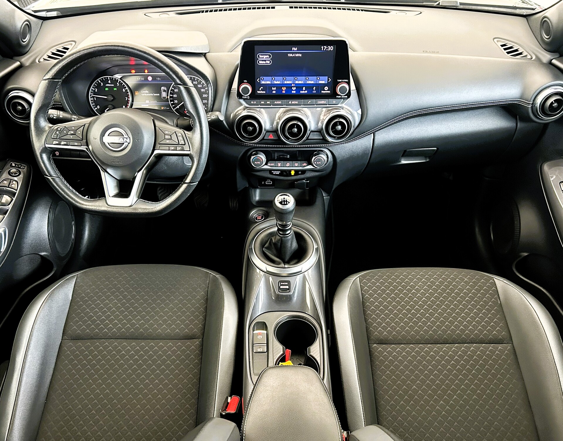 Nissan Juke 1.0 DIG-T 114cv N-Connecta               *VENDUTO* Benzina