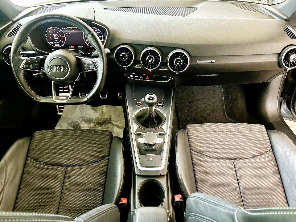 Audi TT Coupe 2.0 Tdi 184cv S-Line                     *VENDUTO* Diesel