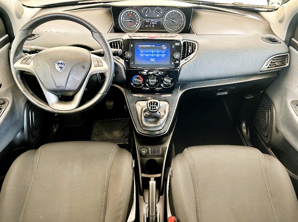 Lancia Ypsilon 1.0 FireFly 70cv s&s Hybrid Gold         *VENDUTO* Elettrica / Benzina
