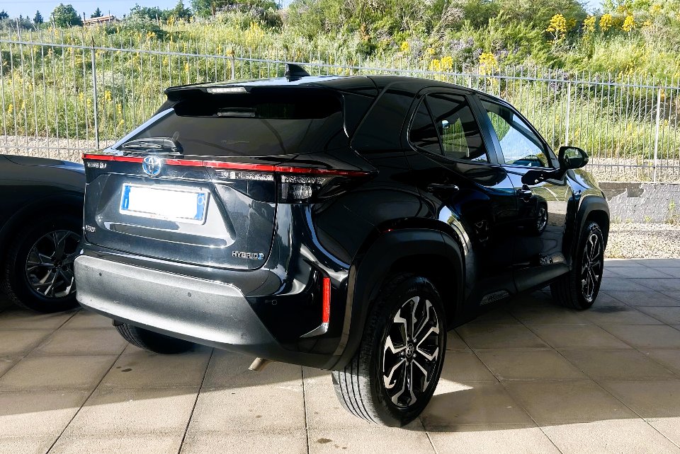 Toyota Yaris Cross 1.5 Hybrid 5p. E-CVT Trend Elettrica / Benzina