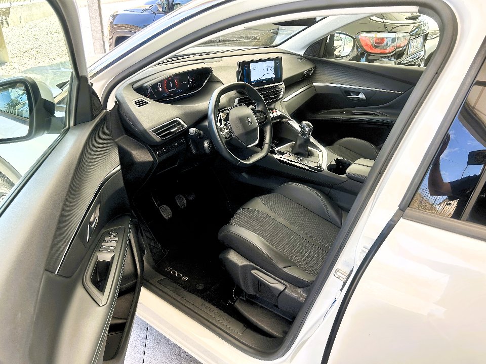 Peugeot 3008 1.5 BlueHDi 130 S&S Allure Diesel