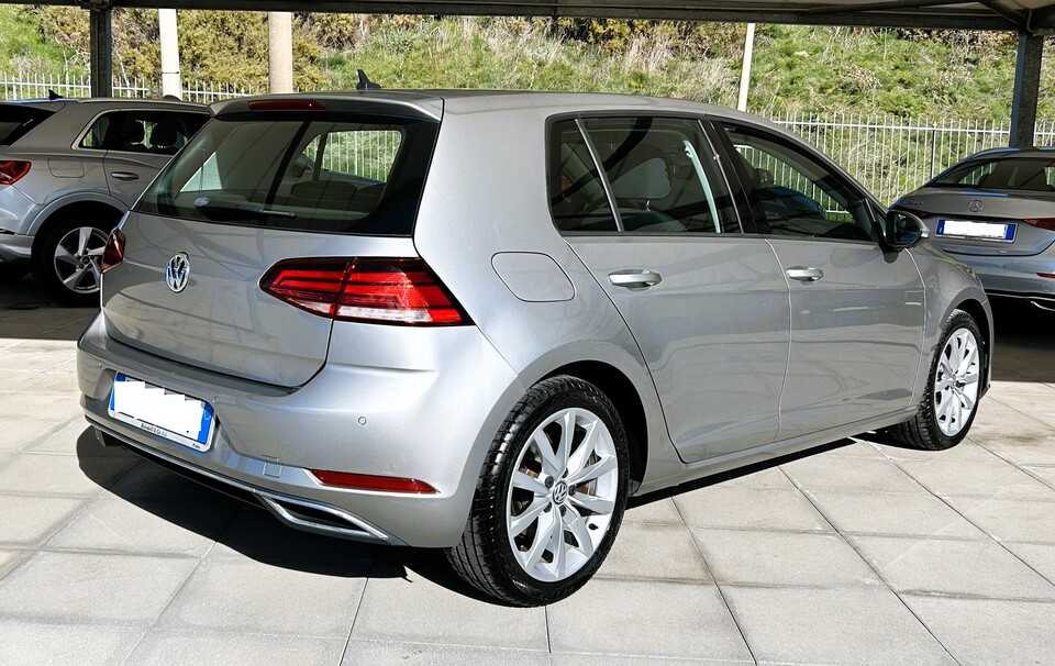 Volkswagen Golf 1.6 Tdi 115cv HighLine 5p. Diesel