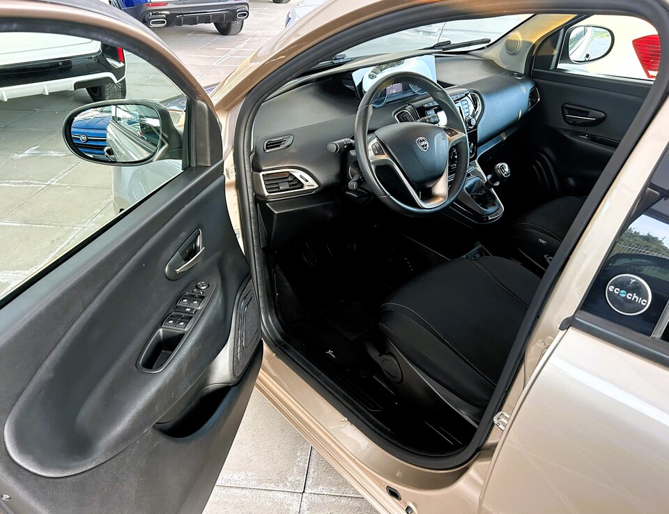 Lancia Ypsilon 1.0 Hybrid Ecochic                       *VENDUTO* Benzina / Diesel