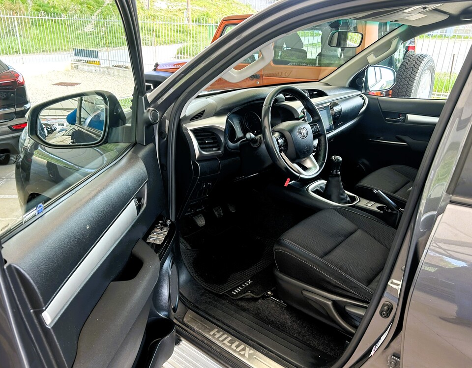Toyota Hilux 2.4 D-4D 150cv Double Cab Lounge Diesel