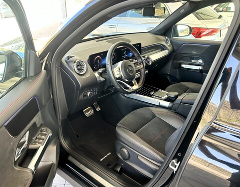 Mercedes-Benz GLB 200d Premium Plus 4Matic Automatic Diesel