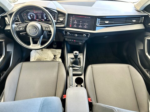 Audi A1 Citycarver 30 TFSI Identity Contrast Benzina