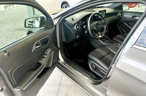 Mercedes-Benz A 180 d Sport Automatico Diesel