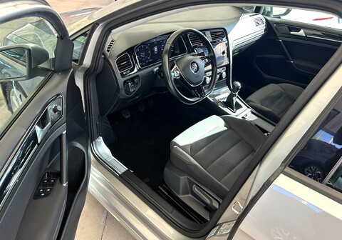 Volkswagen Golf 1.6 Tdi 115cv HighLine 5p. Diesel